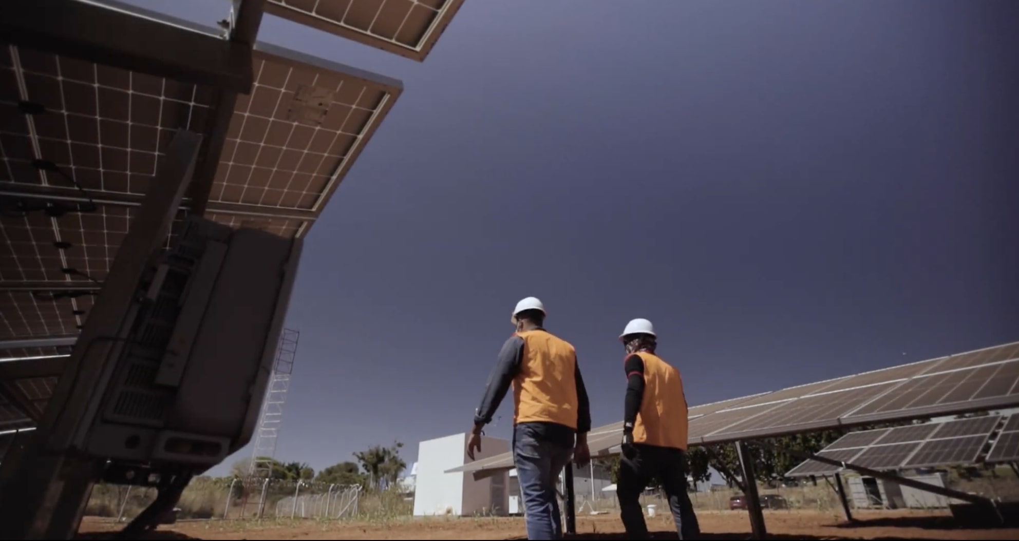 Usina Fotovoltaica Aeroporto de Brasília - Projeto Sustentável FazSol