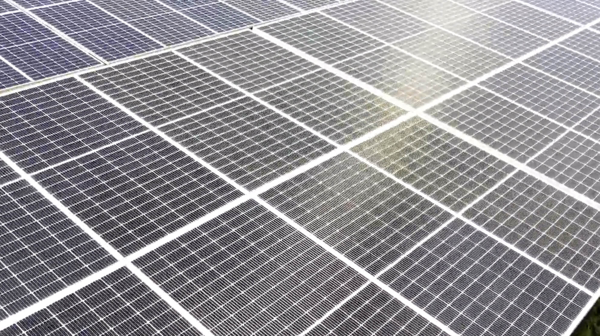 Usina Fotovoltaica São Domingos do Araguaia II - Vista dos Painéis